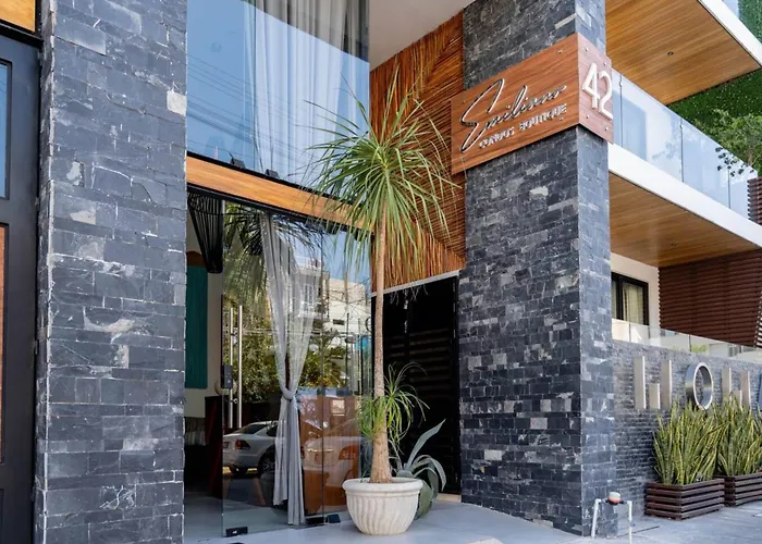 Emiliano 42 Boutique Apartahotel Playa del Carmen