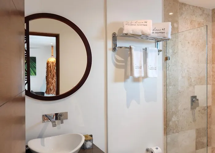 Emiliano 42 Boutique Apartahotel