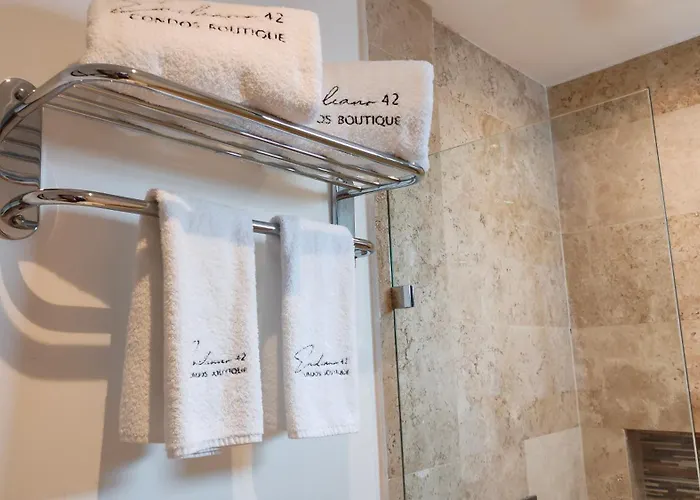 Emiliano 42 Boutique Apartahotel