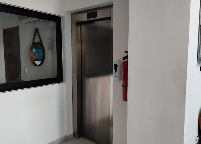 Apartahotel Emiliano 42 Boutique 3*