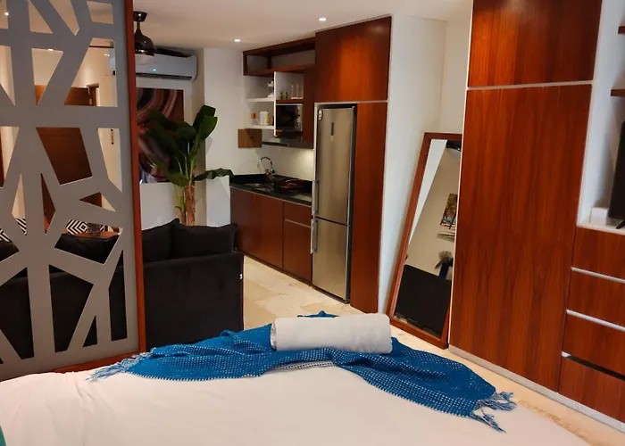 Emiliano 42 Boutique Apartahotel 3*