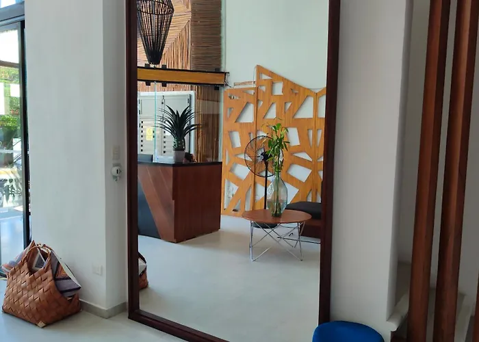 Apartahotel Emiliano 42 Boutique 3*